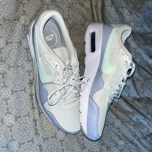 Women’s Nike Shoes.